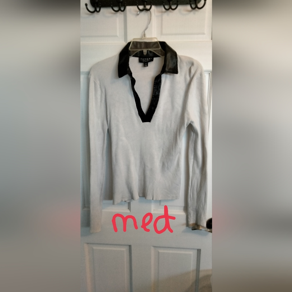 Laundry by Design V-Neck Sweater with Black Trim